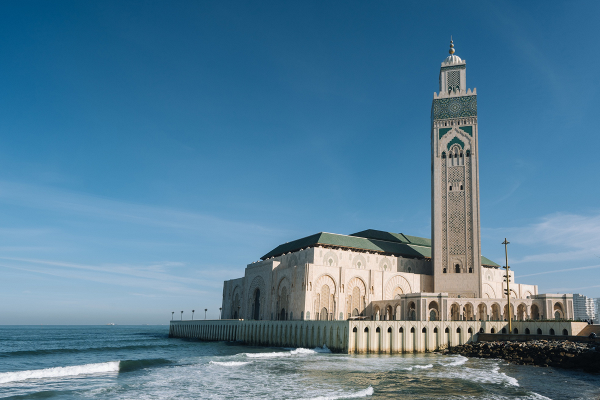 Visiter la Mosquée Hassan II à Casablanca : L’Expérience Ultime en Voiture de Luxe