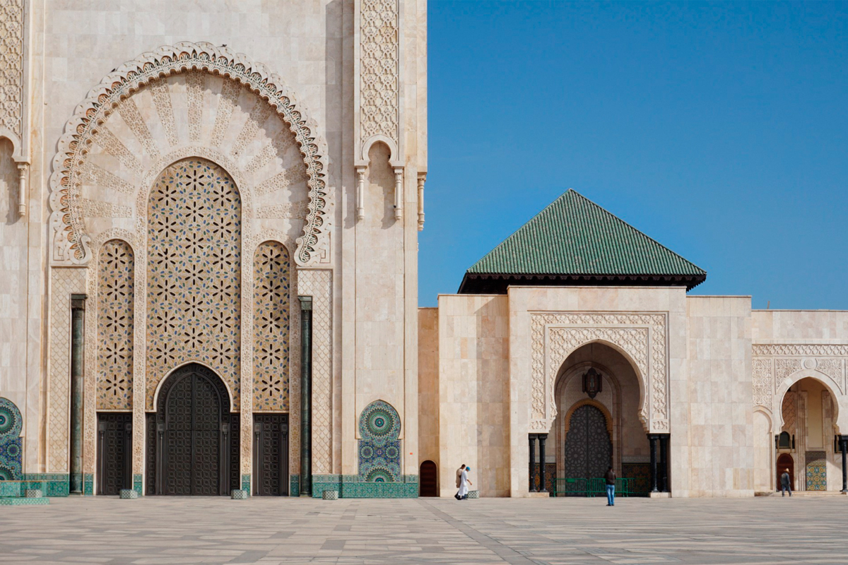 Location de voiture et bons plans à Casablanca : explorez la ville autrement avec Abama Rent